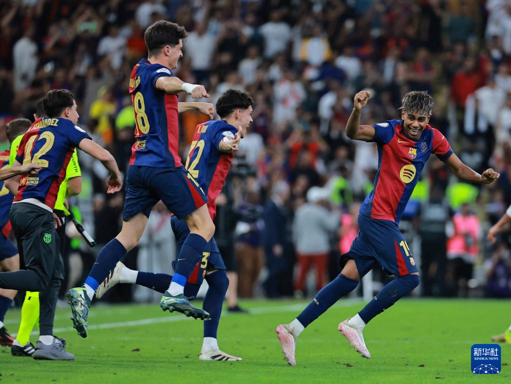 爱游戏亚洲官网-西班牙球员在国际赛事中大放异彩