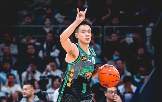 江苏队全队发挥出色,取得连胜 江苏队全队发挥出色,取得连胜