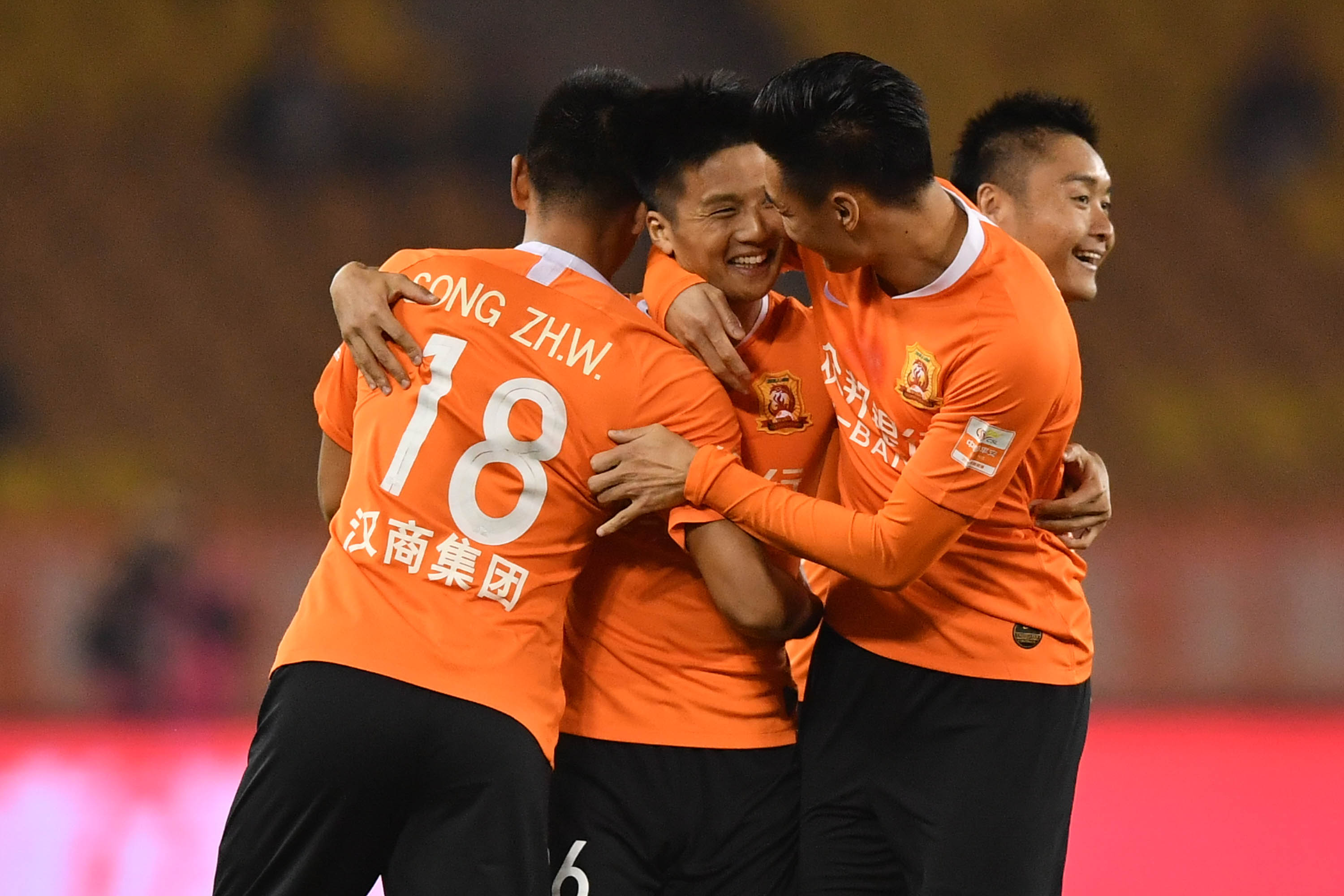 爱游戏官网网页版入口-关于山东泰山主场告捷，广州富力再遭败局的信息