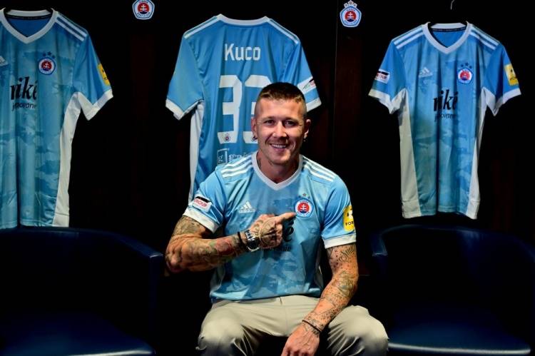 关于斯洛伐克球队奋勇拼搏，取得惊喜胜利的信息