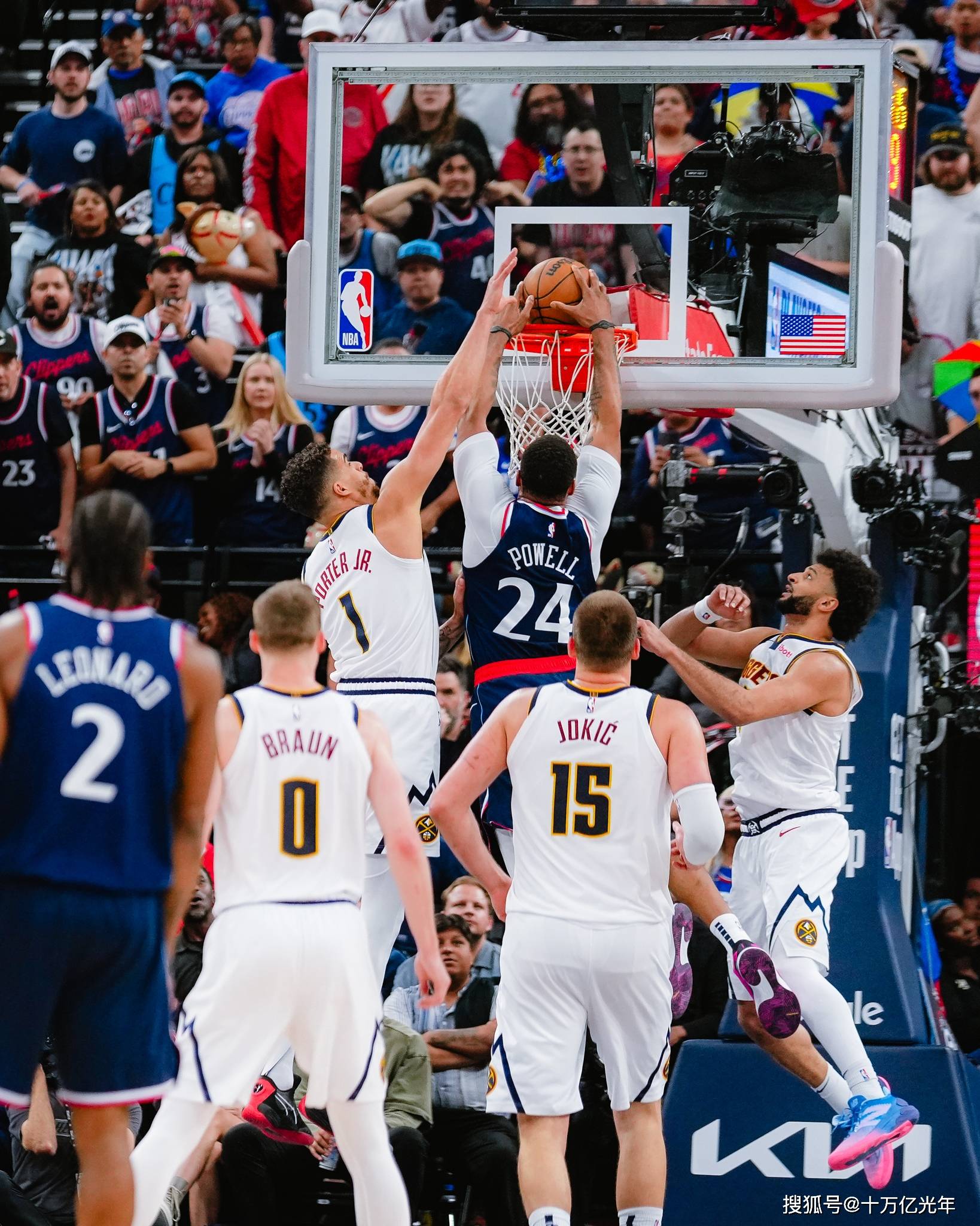 快船主场力克太阳，取得东部第二名