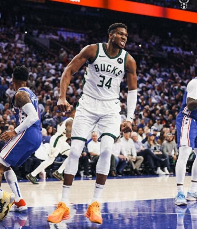 爱游戏网页版入口-关于雄鹿主场大胜步行者，恩比德28分17篮板表现抢眼的信息