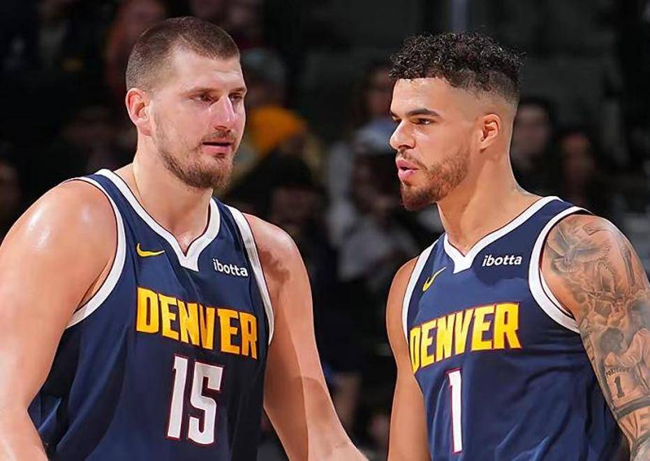 爱游戏登录入口-传球至上，约基奇助掘金征战鹈鹕，全队护卫荣耀