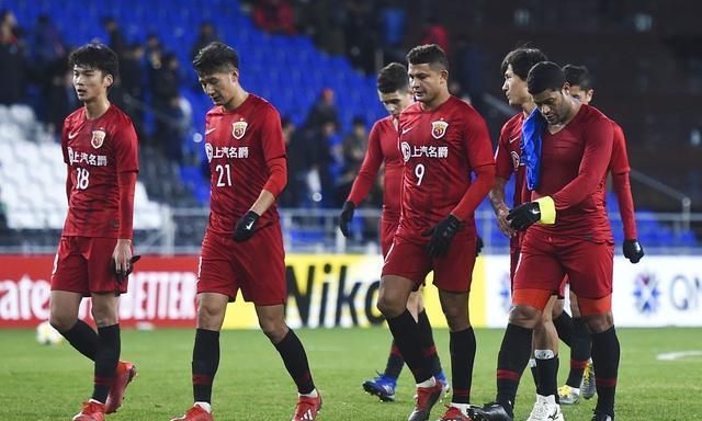 爱游戏app-天津泰达攻势不佳，教练组提出整体调整方案