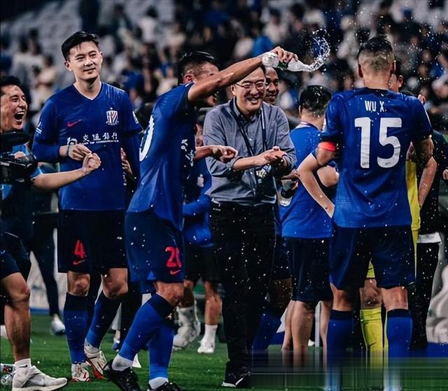 亚洲豪门球队战术调整，为下一场比赛做准备