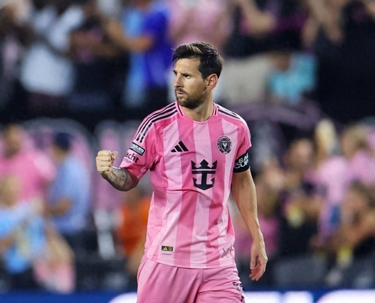 爱游戏官方入口-梅西破门，巴塞罗那逆转晋级欧冠4强