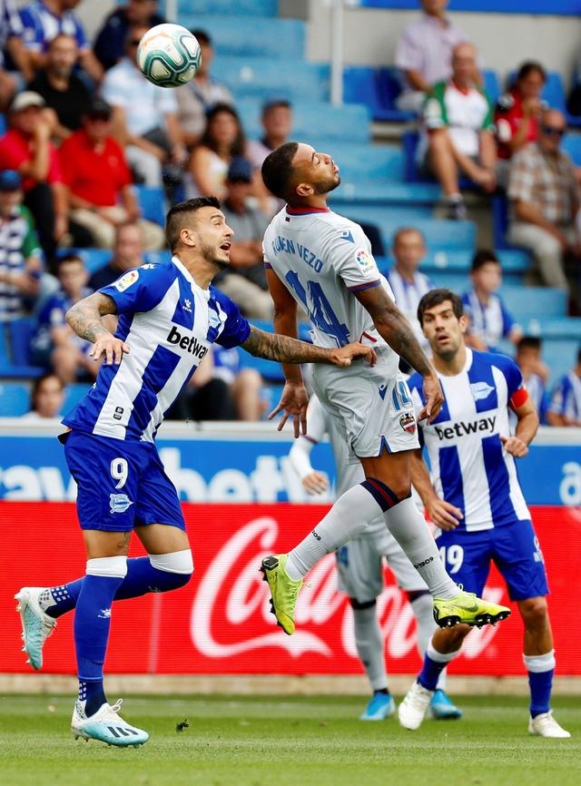 维拉利尔主场大胜莱万特，强势表现的简单介绍