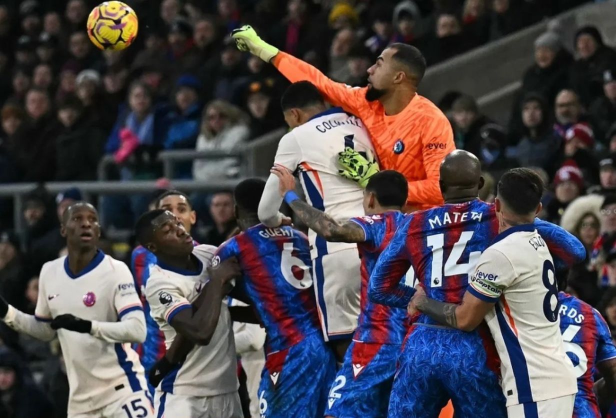 关于西汉姆联客场挑战水晶宫，争取客场斩获胜利的信息