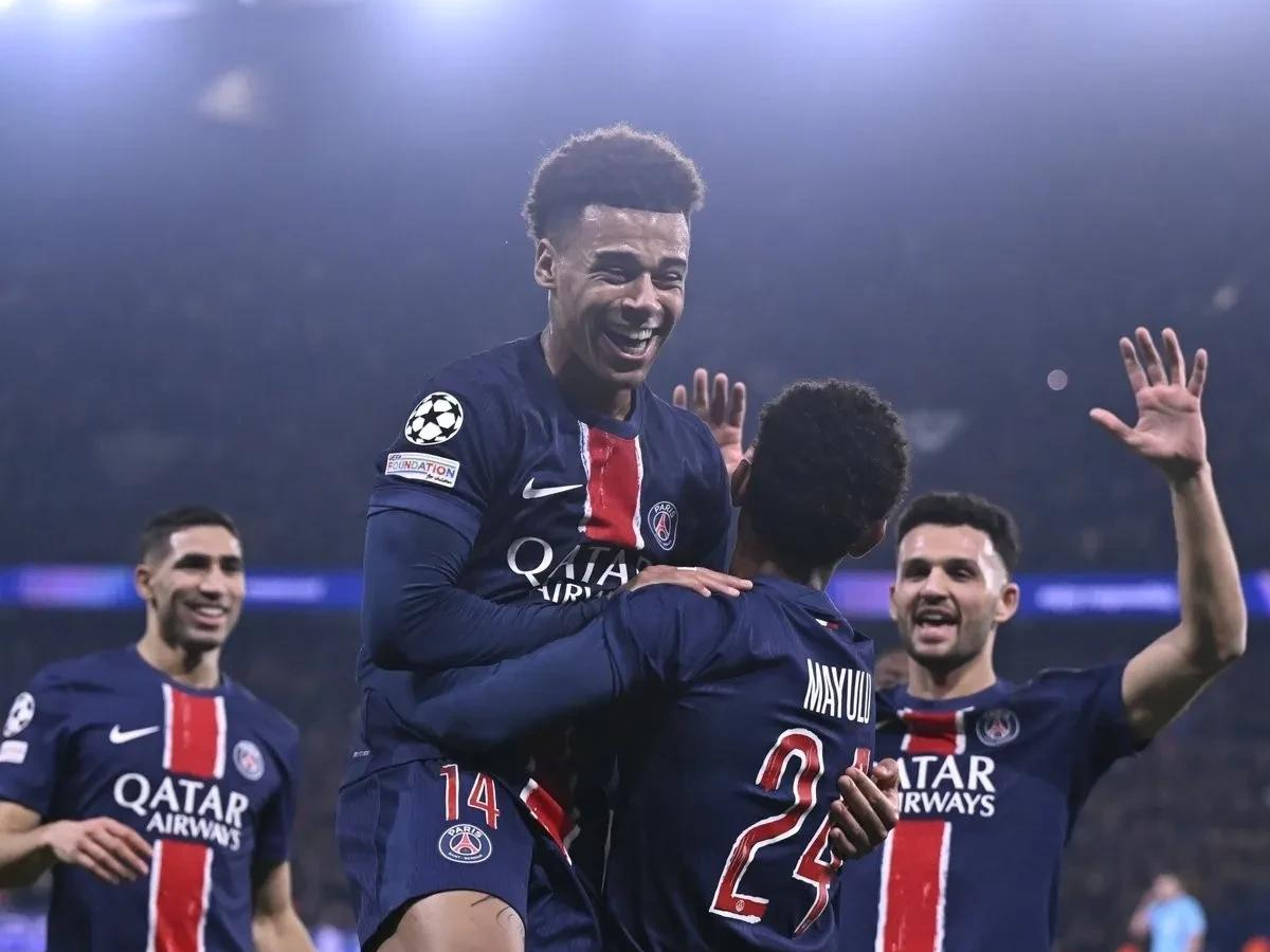 爱游戏官网-包含里昂胜对手，积分追赶巴黎圣日耳曼的词条